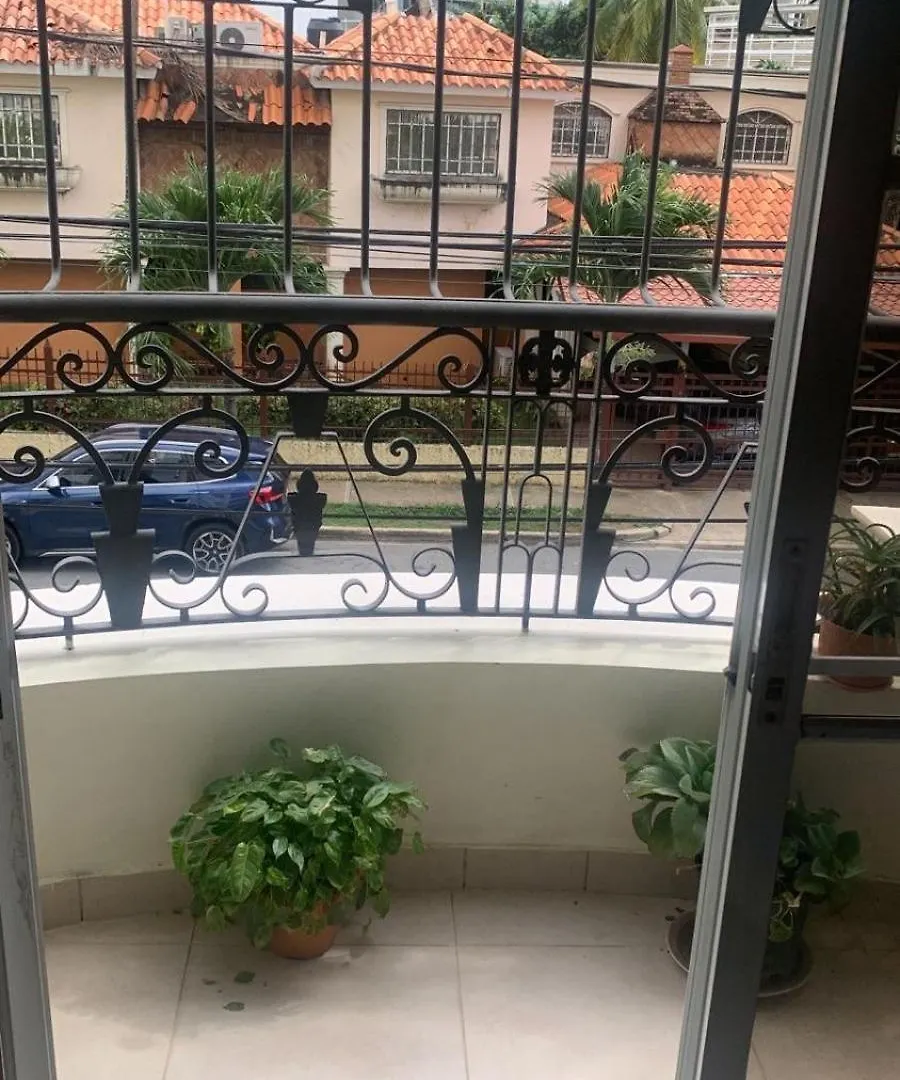 Torre Calvin Ariel Bed and Breakfast Σάντο Ντομίγκο